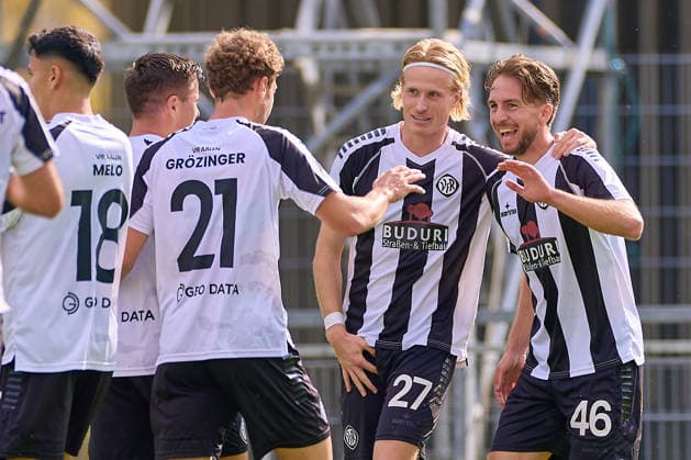Aalen players celebrate a goal; Gianluca Gaudino (VfR Aalen), 46, celebrates his goal, which gave Aalen a 1–0 lead; Vico Meien (VfR Aalen), 27, congratulates him; VfR Aalen vs. FSV Frankfurt, soccer, Regionalliga Southwest Men, Matchday 10, 2026–2027 season, October 3, 2026, GER, VfR Aalen vs. FSV Frankfurt, soccer, Regionalliga Southwest Men, Matchday 10, 2026–2027 season, October 3, 2026, Aalen Copyright: xEibner-Pressefoto GeraldxOelze-dexStoppanyx EP_ODS