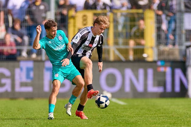 Tackle: Christoph Ehlich (FSV Frankfurt), 03, Tom Barth (VfR Aalen), 20 GER, VfR Aalen vs. FSV Frankfurt, Soccer, Regionalliga Southwest Men, Matchday 10, 2026–2027 Season, October 3, 2026, Germany, VfR Aalen vs. FSV Frankfurt, soccer, Regionalliga Southwest Men, Matchday 10, 2026–2027 season, October 3, 2026, Aalen Copyright: xEibner-Pressefoto GeraldxOelze-dexStoppanyx EP_ODS