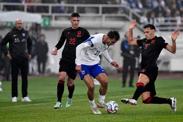 LKS 20261003 Adam Marhiev (C) of Finland vies the ball with Stavro Pilo and Kristjan Asllani (R) of Albania during the UEFA Nations League Group C1 football match between Finland and Albania in Helsinki, Finland, on October 3, 2026. - EMMI KORHONEN Helsinki Finland kuMQ3a1wfkk  Copyright: xEmmixKorhonenx kuMQ3a1wfkk