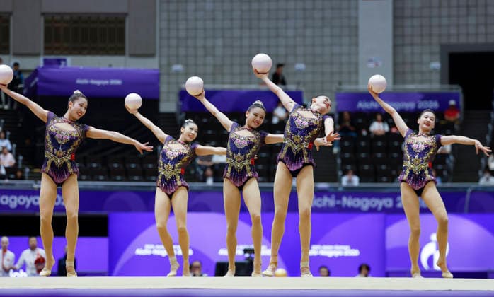 (261003) -- NAGOYA, Oct. 3, 2026 -- Players of team China compete during the Group All-Around of Rhythmic gymnastics, Rhythmische Sportgymnastik, RSG at 20th Asian Games Aichi-Nagoya 2026 in Nagoya, Japan, Oct. 3, 2026. ) (SP)JAPAN-NAGOYA-ASIAN GAMES-RHYTHMIC GYMNASTICS-GROUP ALL-AROUND-FINAL WuxZhizun 