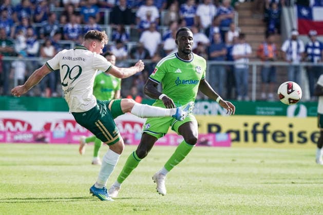 Soccer Austria Friendly Match 2025 2026 03 10 2026 SC Austria Lustenau vs. FC Schalke 04 SUN MINIMEAL Arena Lustenau, Austria Niklas Pertlwieser (Austria Lustenau), Bryan Lasme (Schalke 04) Copyright: xLUKAxKOLANOVICx