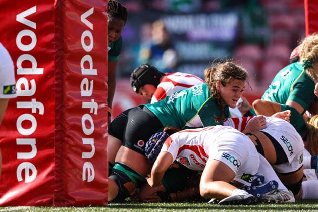 Women s International Test Match, Virgin Media Park, Cork 3 10 2026 Ireland vs Japan Ireland s Jane Clohessy as Eilis Cahill scores her side s first try Jane Clohessy as Eilis Cahill scores her side s first try 3 10 2026  Copyright: xx BB3_9475