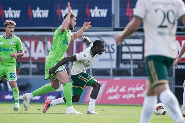 Soccer Austria Friendly Match 2025 2026 03 10 2026 SC Austria Lustenau vs. FC Schalke 04 SUN MINIMEAL Arena Lustenau, Austria Steve Noode Schalke 04, Precious Benjamin Austria Lustenau Copyright: xLUKAxKOLANOVICx