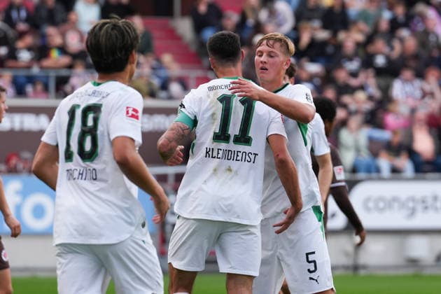 October 3, 2026, xydrx, Men s, Soccer, Friendly Match, FC St. Pauli vs. Borussia Mönchengladbach, 2026–2027 Season, Millerntor Stadium: Celebrations after Borussia Mönchengladbach’s 1–0 goal scored by Tim Kleindienst, Borussia Mönchengladbach, 11, alongside Jan Leszczynski, Borussia Mönchengladbach, 5. DFB regulations prohibit any use of photographs as image sequences and or quasi-video. Copyright: HMBxMedia YannisxDreimann