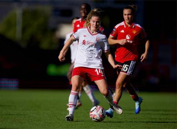 RECORD DATE NOT STATED Football - FA Women s Super League - Manchester United, ManU FC Women v Liverpool FC Women LEIGH, ENGLAND - Saturday, October 3, 2026: Liverpool FC Women s Marie Höbinger during the FA Women™s Super League match between Manchester United FC Women and Liverpool FC Women at Leigh Sports Village. (Photo by David Rawcliffe Propaganda) LEIGH Leigh Sports Village MANCHESTER ENGLAND  Copyright: xDavidxRawcliffex 2026-10-03-Man_Utd_Women_v_Liverpool_Women-044