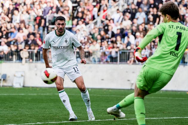 Germany Soccer: 2. Bundesliga, Bundesliga, Friendly Match, 2026–27 Season, FC St. Pauli vs. Borussia Mönchengladbach, Millerntor Stadium, Hamburg, St. Pauli: Tim Kleindienst (Borussia Mönchengladbach), 11; Ben Voll (FC St. Pauli), 1 Copyright: xStefanxTrochax
