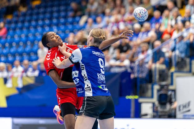 L R Aissatou Kouyate (HC Podravka), 19, in a one-on-one battle with Nieke Kuehne (HSG Blomberg Lippe), 09 GER, HSG Blomberg Lippe vs. HC Podravka, Handball, EHF Champions League Women, Group Stage, 2026–2027 Season, October 3, 2026, GER, HSG Blomberg Lippe vs. HC Podravka, Handball, EHF Champions League Women, Group Stage, 2026–2027 Season, October 3, 2026, Lemgo Copyright: xEibner-Pressefoto JanxRollingerx EP_JSK