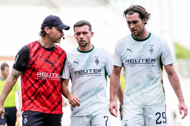 German Soccer: 2. Bundesliga, Bundesliga, Friendly Match, 2026–27 Season, FC St. Pauli vs. Borussia Mönchengladbach, Millerntor Stadium, Hamburg, St. Pauli: Joe Scally (Borussia Mönchengladbach), 29; Kevin Stoeger (Borussia Mönchengladbach), 7 Copyright: xStefanxTrochax