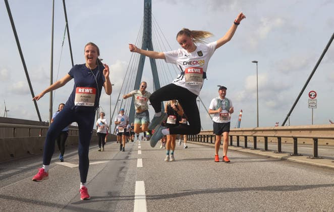 Participants in the 2026 Köhlbrand Bridge Run