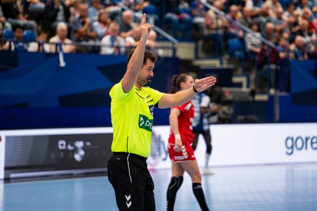 HSG Blomberg Lippe (GER) vs. HC Podravka (CRO), Handball, EHF Champions League Women, Group Stage, October 3, 2026, 2026–2027 Season, Lemgo—Referee Jorgen Jorstad calls a 2-minute penalty at the Phoenix Contact Arena in Lemgo, Germany