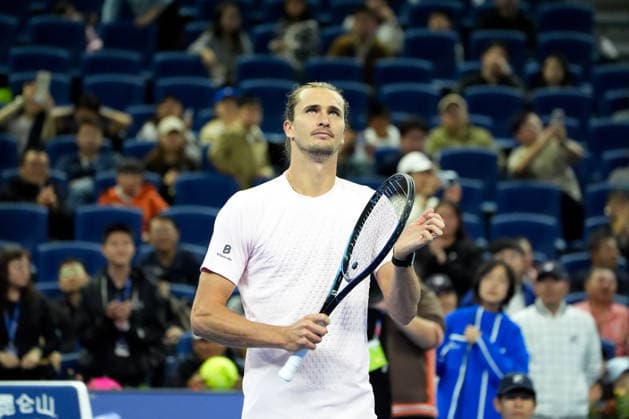 (261003) -- BEIJING, Oct. 3, 2026 -- Alexander Zverev of Germany greets spectators after defeating Shang Juncheng of China in the men s singles second round match at 2026 China Open tennis tournament in Beijing, China, Oct. 3, 2026. ) (SP)CHINA-BEIJING-TENNIS-CHINA OPEN-MEN S SINGLES(CN) XiexHan 