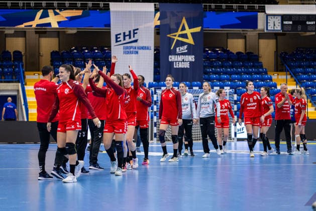 The HC Podravka players celebrate after their 31–33 victory. GER, HSG Blomberg Lippe vs. HC Podravka, Handball, EHF Champions League Women, Group Stage, 2026–2027 season, October 3, 2026, GER, HSG Blomberg Lippe vs. HC Podravka, Handball, EHF Champions League Women, Group Stage, 2026–2027 season, October 3, 2026, Lemgo Copyright: xEibner-Pressefoto JanxRollingerx EP_JSK