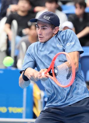 October 3, 2026, Tokyo, Japan - Matteo Arnaldi of Italy returns the ball against Carlos Alcaraz of Spain during the second round match of the Japan Open tennis championships at the Ariake Colosseum in Tokyo on Saturday, October 3, 2026. (photo by Yoshio Tsunoda AFLO) Noxthirdxpartyxsales  0868466243st YoshioxTsunodax