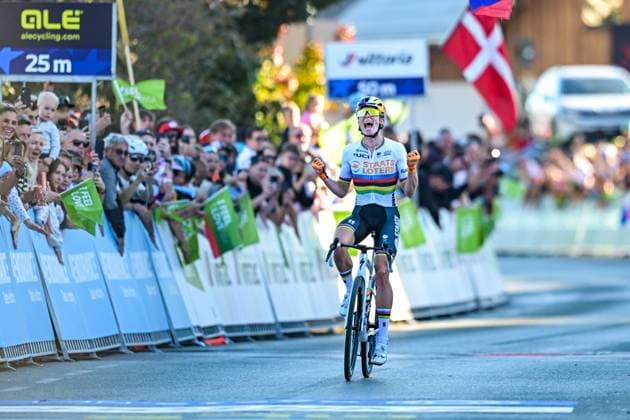 Netherlands Demi Vollering celebrates as she crosses the finish line to win the elite women Road Race race (130 km) at the cycling UEC Road European Championships, in Ljubljana, Slovenia Saturday 3 October 2026. The UEC Road European Championships are taking place from 02 to 07 October in Ljubljana, Slovenia. DAVIDxPINTENS  x188624431x