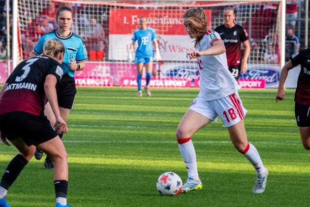Germany Google Pixel Women s Bundesliga 2026–2027, Matchday 6, 1. FC Köln vs. SC Freiburg, Saturday, October 3, 2026, Franz Kremer Stadium, Cologne, Westphalia; Taylor Ziemer, 1 FC Köln; 18th tackle, game scene, duel, tackle, tackling, dynamic, action, play against Alina Axtmann, SC Freiburg; 3 Cologne, Franz Kremer Stadium, Cologne, Germany Copyright: xOrhanxHabashx