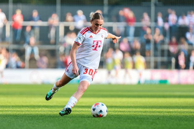 Google Pixel Women s Bundesliga 1 FC Cologne SC Freiburg October 3, 2026 Sophie Nachtigall 1 FC Cologne, 30 Google Pixel Women s Bundesliga 1 FC Cologne SC Freiburg Cologne, Franz Kremer Stadium, October 3, 2026. DFB regulations prohibit any use of photographs as image sequences and or quasi-video. Copyright: xBEAUTIFULxSPORTS Freisenx