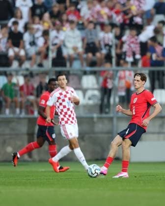 Alex Scott of England Croatia v England, UEFA Nations League, Football, Stadion HNK Rijeka, Rijeka, Croatia - 03 Oct 2026Rijeka Stadion HNK Rijeka Croatia  Copyright: xRaddadxJebarah Shutterstockx 17183865an