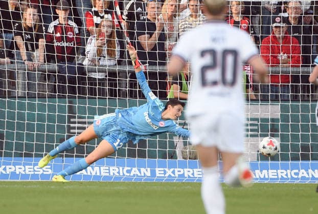 October 3, 2026, xhbx, Soccer Google Pixel Women s Bundesliga, Eintracht Frankfurt vs. FC Bayern Munich – Goal scored, Goal making the score 0–1 by Klara Bühl (FC Bayern Munich Women), Lina Altenburg (Eintracht Frankfurt Women), Frankfurt am Main