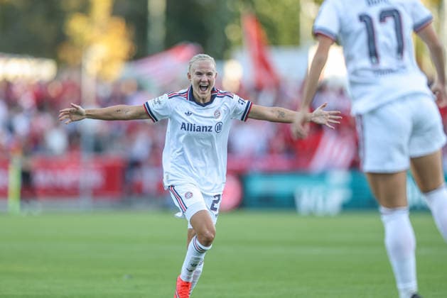 GER, Frankfurt, Eintracht Frankfurt vs. FC Bayern Munich, Google Pixel Women s Bundesliga, Soccer, DFB, 2026–2027 Season, Stadion am Brentanobad, Matchday 6 in Pictures: Klara Bühl, FC Bayern Munich Women s U-17, Goal, Celebration and Joy, Emotions with Pernille Harder, FC Bayern Munich Women’s U-17, DFB, DFL REGULATIONS PROHIBIT ANY USE OF PHOTOGRAPHS AS IMAGE SEQUENCES AND OR QUASI-VIDEO, October 3, 2026 Copyright: HMBxMedia HendrikxHamelau