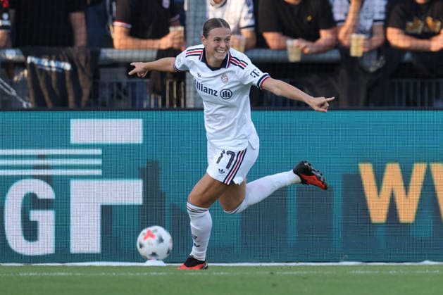 Eintracht Frankfurt vs. FC Bayern Munich, Google Pixel Women s Bundesliga: Klara Bühl of FC Bayern Munich, 17, celebrates after scoring the 0–1 goal in the Google Pixel Women s Bundesliga match between Eintracht Frankfurt and FC Bayern Munich on October 3, 2026, at the Stadion am Brentanobad in Frankfurt am Main, Frankfurt am Main, Hesse, Germany; Stadion am Brentanobad