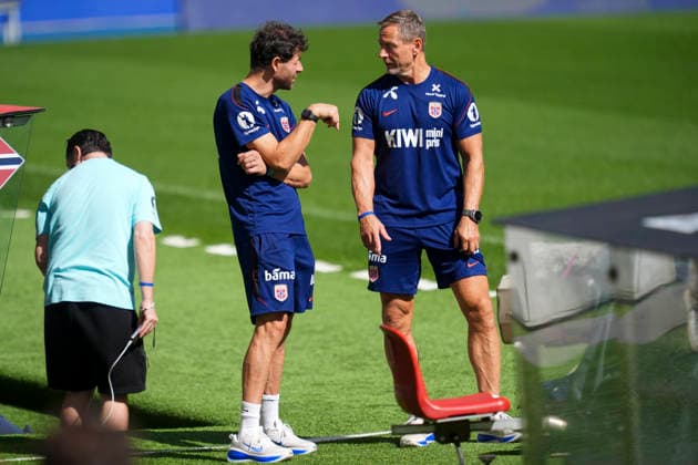 Soccer, Nations League: Portugal vs. Norway; Nations League: Porto, Portugal, October 3, 2026. Norway s national soccer team during training at Estádio do Dragão the day before the match against Portugal. Photo by Lise Aserud, NTB, Porto, Portugal. EDITORIAL USE ONLY. RESTRICTED USE FOR BETTING COMPANIES.  Copyright: xLisexAserudx xNTBx