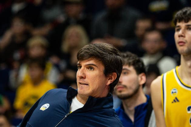 Pedro Calles, October 3, 2026, Alba Berlin vs. Bamberg Baskets, Basketball, BBL, Uber Arena, Berlin. DFL regulations prohibit any use of photographs as image sequences and or quasi-video. Copyright: HMBxMedia xFinnxWeidmann