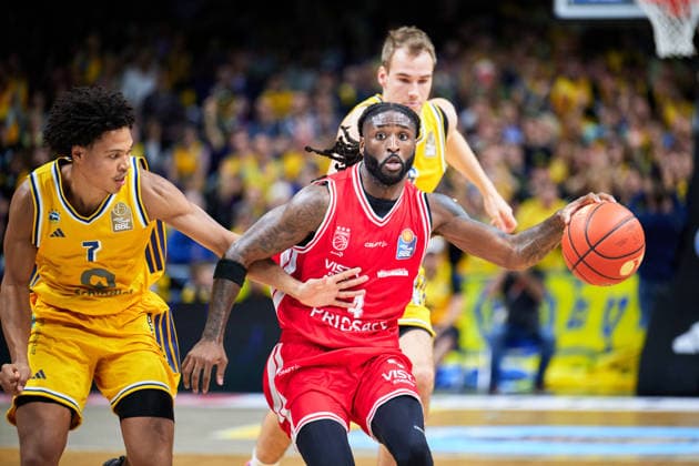 Jack Kayil, ALBA BERLIN, 07; Jordan Jones, Bamberg Baskets, 04; Malte Delow, ALBA BERLIN, 06; GER, ALBA Berlin vs. BMA 365 Bamberg Baskets, Men s Basketball, easy Credit BBL, 2026–27 Season, Matchday 4, October 3, 2026 GER, ALBA Berlin vs. BMA 365 Bamberg Baskets, Men s Basketball, easyCredit BBL, 2026–27 Season, Matchday 4, October 3, 2026 Berlin Copyright: xClaudiusxRauch,xEibner-Pressefotox xClaudiusxRauchx EP_CRH