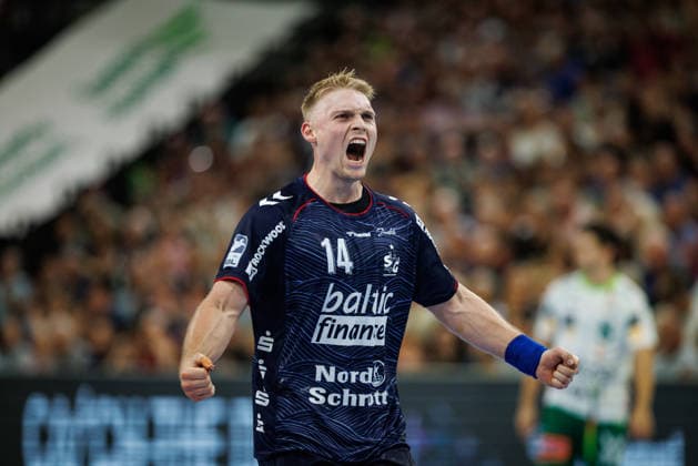 Opel HBL SG Flensburg Handewitt vs. FRISCH AUF Göppingen, October 3, 2026—Emil Siersbaek Bergholt (No. 14) celebrates a goal, SG Flensburg Handewitt Opel HBL SG Flensburg Handewitt vs. FRISCH AUF Göppingen, GGW Arena on October 3, 2026 Copyright: xBEAUTIFULxSPORTS MarioxM.xKobergx
