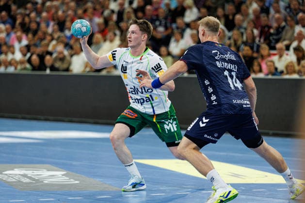 Opel HBL SG Flensburg Handewitt vs. FRISCH AUF Göppingen, October 3, 2026: Oskar Neudeck (No. 02), Frisch Auf Göppingen, vs. Emil Siersbaek Bergholt (No. 14), SG Flensburg Handewitt Opel HBL SG Flensburg Handewitt vs. FRISCH AUF Göppingen, GGW Arena on October 3, 2026 Copyright: xBEAUTIFULxSPORTS MarioxM.xKobergx