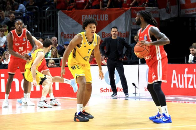 October 3, 2026, Germany, GER, DEU, Basketball, 1st Bundesliga, Day 1, 2026–2027 Season, Berlin, ALBA Berlin vs. Bamberg; Jack Kayil (ALBA Berlin) 7, Jordan Jones (Bamberg) 4; nordphoto GmbH, Engler Berlin, Uber Arena, Berlin, Germany Copyright: xNordphotox xEnglerx