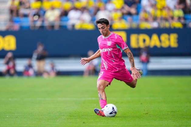 October 3, 2026, Cadiz, Cadiz, Spain: Naim Garcia of CD Leganes kicks the ball during the Spanish league, LaLiga Hypermotion, football match played between Cadiz CF and CD Leganes at JP Financial stadium on October 3, 2026, in Cadiz, Spain. Cadiz Spain - ZUMAa181 20261003_zaa_a181_025 Copyright: xJoaquinxCorcherox
