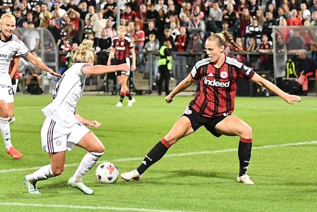 October 3, 2026, xhbx, Soccer, Google Pixel, Women s Bundesliga, Eintracht Frankfurt vs. FC Bayern Munich, Linda Dallmann (FC Bayern Munich Women), Martine Oestenstad (Eintracht Frankfurt Women), Frankfurt am Main