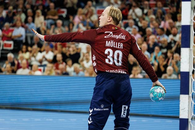 Opel HBL SG Flensburg Handewitt vs. FRISCH AUF Göppingen, October 3, 2026, Simon Möller, No. 30, SG Flensburg Handewitt gestures during the Opel HBL match between SG Flensburg Handewitt and FRISCH AUF Göppingen at the GGW Arena on October 3, 2026 Copyright: xBEAUTIFULxSPORTS MarioxM.xKobergx