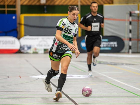 Lara Daeuble, Frisch Auf Women, 95, moving the ball quickly, SG Nürtingen Zizishausen vs. Frisch Auf Göppingen, Handball, DHB Cup, 2026–2027 season, October 3, 2026, SG Nürtingen Zizishausen vs. Frisch Auf Göppingen, Handball, DHB Cup, 2026–2027 season, October 3, 2026, Nürtingen Copyright: xMichaelxSchmidt Eibner-Pressefotx EP_MST