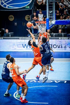 BB 1BL Men s Syntainics MBC vs. Ratiopharm Ulm: Adam Atamna of Ratiopharm Ulm during the 2026–2027 season in the 1 EasyCredit Bundesliga on Matchday 4 between Syntainics MBC and Ratiopharm Ulm at the Stadthalle Weissenfels on October 3 October 2026 in Weissenfels, Saxony-Anhalt, Germany