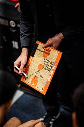 BB 1BL Men s Syntainics MBC vs. Ratiopharm Ulm (Ty Harrelson) Ratiopharm Ulm Board during the 2026–2027 season in the 1 EasyCredit Bundesliga on Matchday 4 between Syntainics MBC and Ratiopharm Ulm at the Stadthalle Weissenfels on October 3, 2026, in Weissenfels, Saxony-Anhalt, Germany