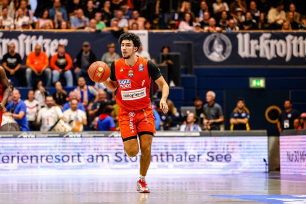 Adam Atamna, Ratiopharm Ulm, 00 on the ball, GER, Syntainics MBC vs. Ratiopharm Ulm, Basketball, 1st Bundesliga, Matchday 4, 2026–2027 season, October 3, 2026, GER, Syntainics MBC vs. Ratiopharm Ulm, Basketball, 1st Bundesliga, Matchday 4, 2026–2027 Season, October 3, 2026, Weissenfels Copyright: xEibner-Pressefoto LauraxRoemerx EP_LRR