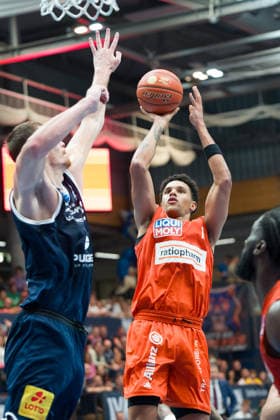 Borisa Simanic (MBC), 22, Meissa Faye (Ulm), 11; Syntainics MBC vs. Ratiopharm Ulm, BBL, Men s Basketball 1st Bundesliga, Matchday 4 of the 2026–27 season, October 3, 2026, Weißenfels Stadthalle, Saxony-Anhalt, Germany