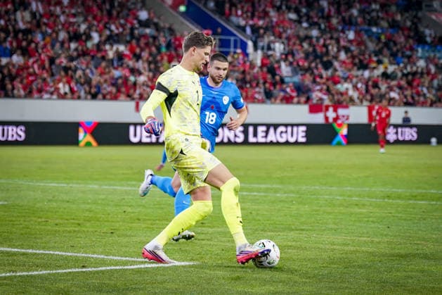 Soccer: UEFA Nations League 2026–2027, Matchday 3: Switzerland vs. Slovenia at Thermoplan Arena Lucerne; Gregor Kobel (Switzerland), 1 on the ball Copyright: xJOERANxSTEINSIEKx
