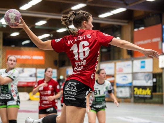 Maileen Seeger, SG Nürtingen Zizishausen, No. 16 (wing), SG Nürtingen Zizishausen vs. Frisch Auf Göppingen, Handball, DHB Cup, 2026–2027 season, October 3, 2026, SG Nürtingen Zizishausen vs. Frisch Auf Göppingen, Handball, DHB Cup, 2026–2027 season, October 3, 2026, Nürtingen Copyright: xMichaelxSchmidt Eibner-Pressefotx EP_MST