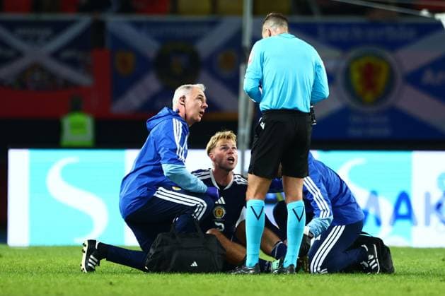 Stephen Welsh of Scotland is given medical attention. North Macedonia v Scotland, UEFA Nations League, Football, Nacionalna Arena Tose Proeski, Skopje, North Macedonia - 03 Oct 2026Skopje Nacionalna Arena Tose Proeski North Macedonia  Copyright: xNikolaxKrstic Shutterstockx 17184131da