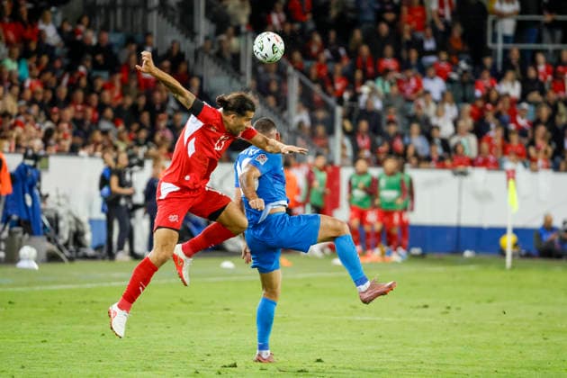 Ricardo Rodriguez of Switzerland, 13, and Aljosa Matko of Slovenia, 20, battling for the ball; Switzerland, UEFA, Nations League, Matchday 3, Switzerland vs. Slovenia, October 3, 2026, Lucerne Swissporarena, Switzerland Copyright: xGrantxHubbsx