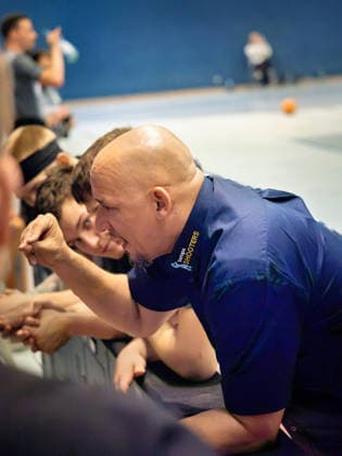 Allen Ray Smith, head coach of the TSV Neustadt temps Shooters, has called a timeout and is making an announcement: Seawolves Academy vs. TSV Neustadt temps Shooters, Arena Rostock, BARMER 2 Basketball Bundesliga ProB North, Matchday 2, October 3, 2026: Seawolves Academy vs. TSV Neustadt Temps Shooters, Arena Rostock, BARMER 2 Basketball Bundesliga ProB North, Matchday 2, Seawolves, Temps Shooters, Basketball, October 3, 2026, Rostock Copyright: xHannesxAdelbergx