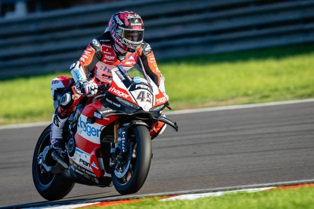 British Superbike Championship Day Two Scott Redding, Hager PBM Racing Team Ducati 1000 during Race 1 of the ZYN British Superbike Championship at Donnington Park, Castle Donington 03 10 2026 UK Newspapers OUT Copyright: xMichaelxWincottx FIL-24021-0021