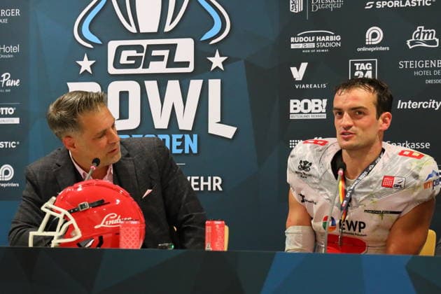 Carsten Spengemann and Bay Harvey (Potsdam Royals, #8) during the press conference, Dresden Monarchs vs Potsdam Royals, American Football, GFL, German Football League, Season 2026, GFL-Bowl, 03.10.2026, GFLBowl2026 Photo: PFA Klaus Sack Dresden Rudolf-Harbig-Stadion Deutschland Copyright: xPFA KlausxSackx