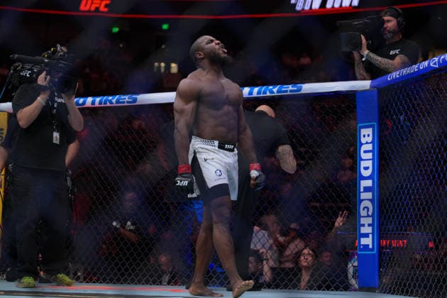 October 3, 2026, Salt Lake City, Utah, USA: ANTHONY WINT defeated LUCAS ARMAND by TKO (strikes) at 0:23 of Round 1 during UFC 332 at the Delta Arena in Utah. Salt Lake City USA - ZUMAo117 20261003_zsp_o117_031 Copyright: xMikaelxOnax