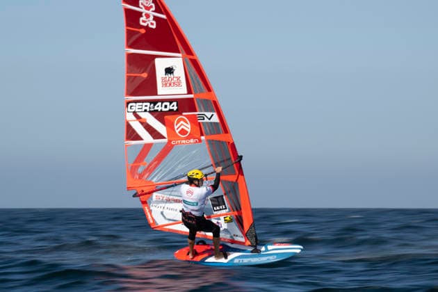 PWA Citroën World Windsurfing Tour Sylt 2026 Day 8 Slalom Foil Men Sylt Westerland, October 3, 2026 Fabian Wolf Slalom Foil Men, Germany, GER 404 PWA Citroën World Windsurfing Tour Sylt 2026 Day 8 Slalom Foil Men on October 3, 2026, off Brandenburger Beach, motorboat on Sylt, Westerland, Germany Copyright: xBEAUTIFULxSPORTS AndreasxDickx