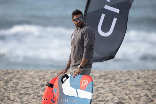 PWA Citroën World Windsurfing Tour Sylt 2026 Day 8 Slalom Foil Men Sylt Westerland, October 3, 2026 Matteo Iachino Slalom Foil Men, Italy, ITA 140 PWA Citroën World Windsurfing Tour Sylt 2026 Day 8 Slalom Foil Men on October 3, 2026, off Brandenburger Beach, motorboat on Sylt, Westerland, Germany Copyright: xBEAUTIFULxSPORTS AndreasxDickx