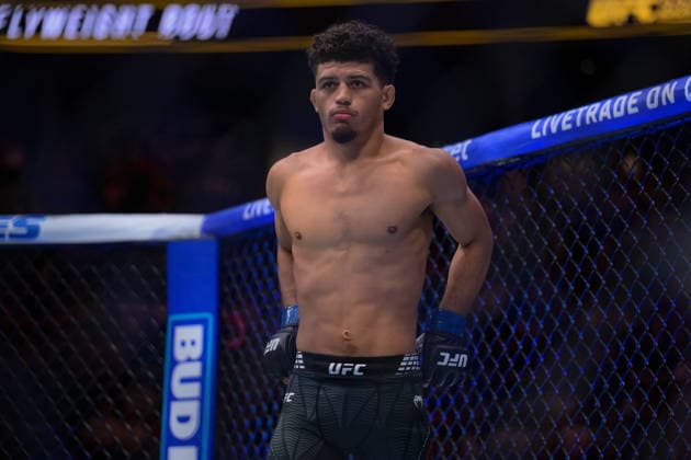 October 3, 2026, Salt Lake City, Utah, USA: IMANOL RODRIGUEZ defeated ALDEN CORIA by TKO (body kick) at 3:11 of Round 1 during UFC 332 at the Delta Arena in Utah. Salt Lake City USA - ZUMAo117 20261003_zsp_o117_077 Copyright: xMikaelxOnax
