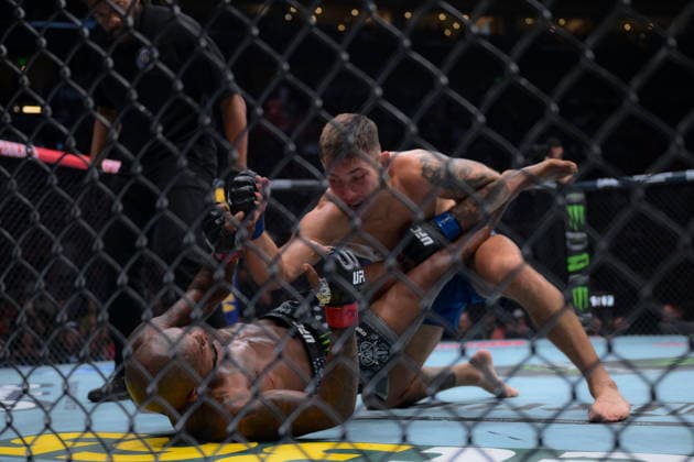 October 3, 2026, Salt Lake City, Utah, USA: ESTEBAN RIBOVICS defeated KING GREEN by TKO (strikes) at 4:08 of Round 1 during UFC 332 at the Delta Arena in Utah. Salt Lake City USA - ZUMAo117 20261003_zsp_o117_145 Copyright: xMikaelxOnax